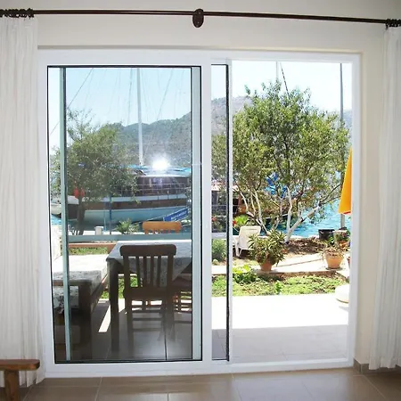 Unlu Apart Daire